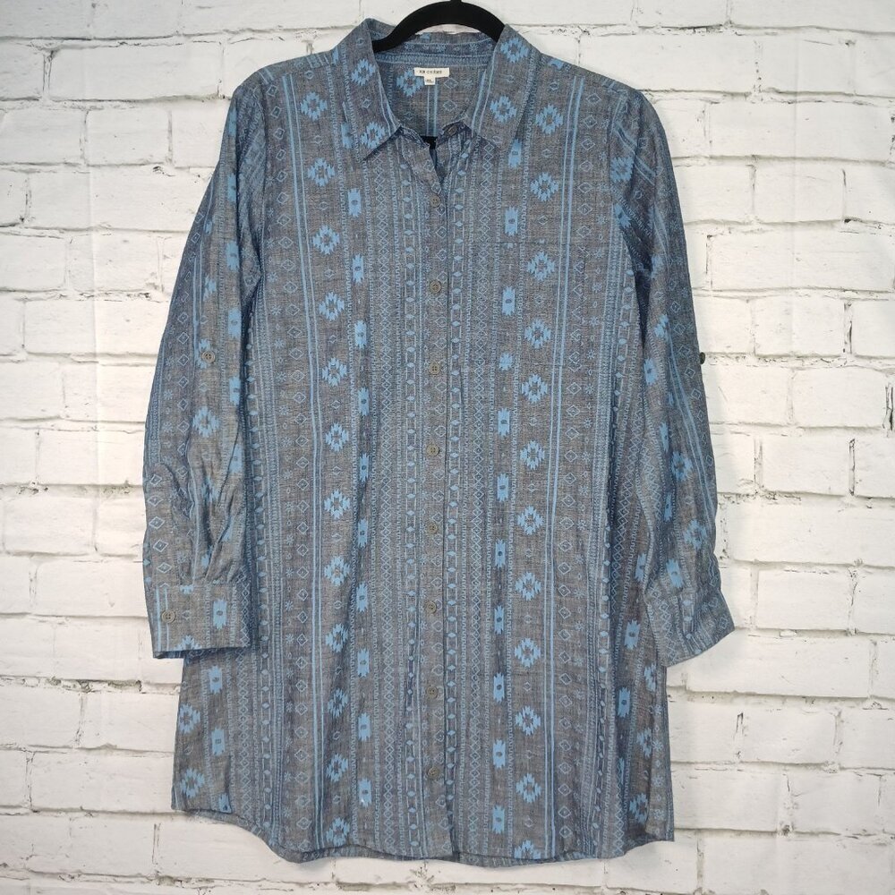 EN CREME MENS BUTTON DOWN LONG SLEEVE BLUE AND GRAY AZTEC DESIGN , SIZE MED